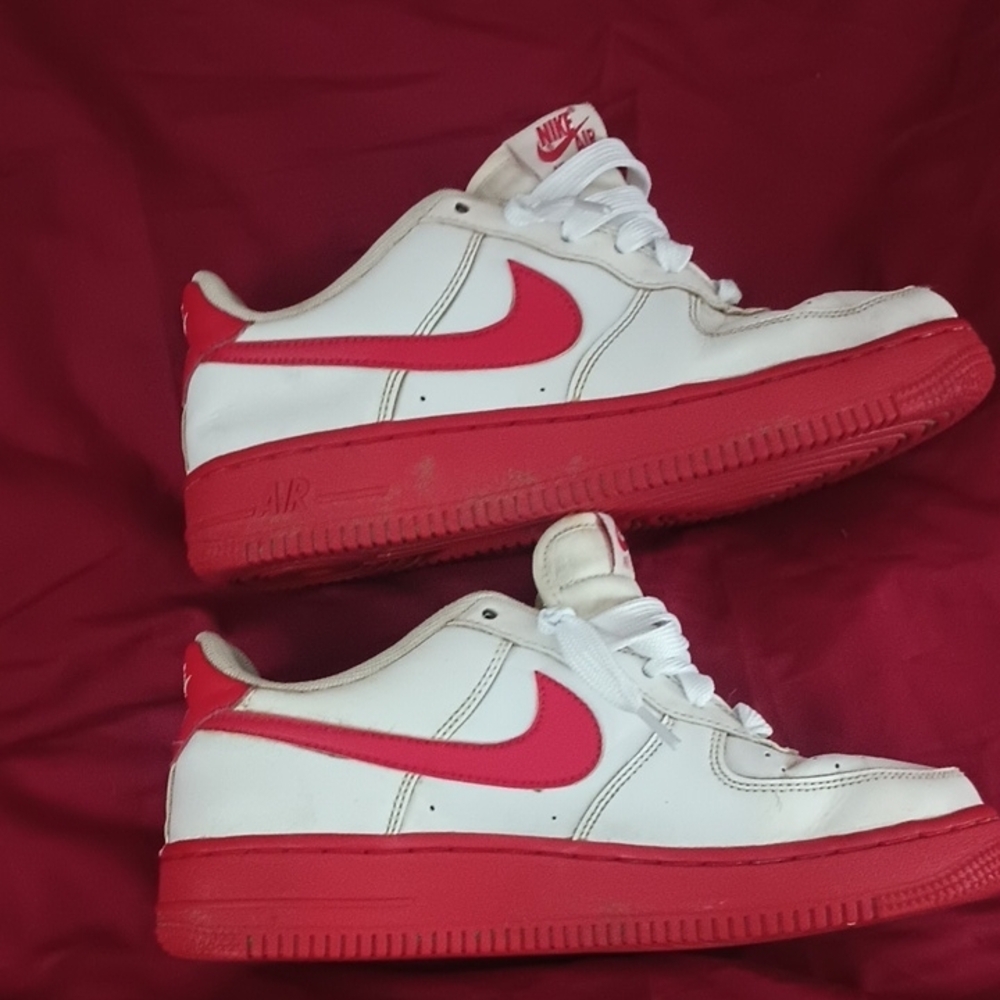 Nike Air Kids Sneakers in Red and White Size 5Y Good Condition 👟 - Picture 8 of 13